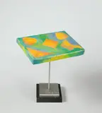 Five Tangerines by George Rickey, 1989, Kinetische Edelstahlskulptur mit beweglichem Rechteck, polychrom, auf schwarz lackiertem Holzsockel. Höhe: 15 cm (5 ⅞ in, sold Jun 2016