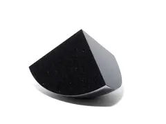 Max Bill, pyramide in form einer achtelkugel, 1965, Schwarzer Granit