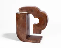 Kopf by Herbert Albrecht, 2002, Bronze mit brauner Patina, sold Nov 2025