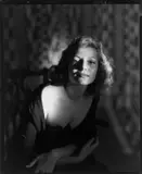 Rita Hayworth, New York by Horst P. Horst, 1947, Vintage. Silbergelatine-Kontaktabzug, sold May 2017