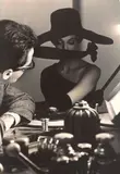 Frank Horvat, HARPERS BAZAAR“. Roma. High Fashion with Deborah Dixon and film maker, 1962, Vermutlich Vintage. Silbergelatineabzug