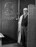 Matisse devant un dessin exécuté les yeux fermés, Paris by Brassaï, (Gyula Halász), 1939, Silbergelatineabzug, vermutlich 1960er Jahre, sold Nov 2015