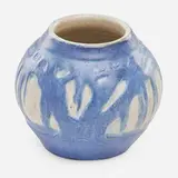 Sadie Irvine for Newcomb College Pottery, Cabinet vase