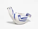 Sujet Colombe by Pablo Picasso, 1959, Weißer Ton mit Engobenbemalung und Messergravur auf Emailgrund, glasiert; ceramic, Madoura edition, sold Jul 2025