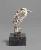 Reiherpetschaft by August Gaul, 1901, Silber, auf Marmorsockel montiert, sold Dec 2023