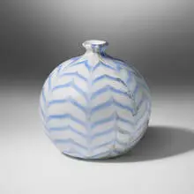 Decoro Fenicio vase, model 5932 by Carlo Scarpa, 1928-29, lattimo glass with gold leaf, sold Dec 2023