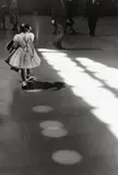 Louis Stettner, Little Girl, „Penn Station, 1958, Späterer Silbergelatineabzug