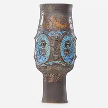 Fine tall early vase by Edwin and Mary Scheier, sold May 2018