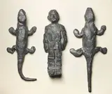 Stephan Balkenhol, Two Lizards and a Man (Parkett 36), 1993, 3 Bleigüsse