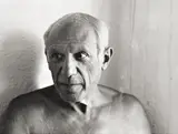 Pablo Picasso by Gjon Mili, 1949, Vintage oder früher Silbergelatineabzug, sold Nov 2011