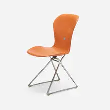 Ion chair by Gideon Kramer, 1962 / 1963, molded fiberglass, zinc-plated steel, rubber, plastic, sold Aug 2023