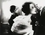 Ohne Titel (Mary Jane Russell, Le Pavillon, <br /> by Lillian Bassman, New York, Harper’s Bazaar). 1959 Späterer Silbergelatineabzug, sold Jun 2010