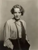 Marlene Dietrich by Eugene Robert Richee, 1932, Vintage. Silbergelatineabzug, sold Oct 2021