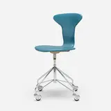 Sevener chair, model 3117 by Arne Jacobsen, 1955, chrome-plated steel, vinyl, sold Jun 2023