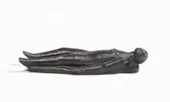 Liegende mit gestreckten Armen by Gustav Seitz, 1949, Bronze mit schwarzbrauner Patina, sold Jul 2025
