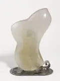 Ohne Titel by Lucien Wercollier, Glas und Metall, auf Metallplatte montiert. Höhe: 27,5 cm (10 ⅞ in.), sold Mar 2024
