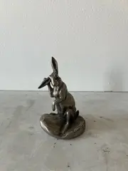 Lapin assis se frottant l'oreille by Clovis-Edmond Masson, Epreuve en bronze à patine argentée Signée et marque de fondeur Susse Frères «Susse Fes Ed, sold Jun 2026