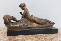 Jeune faune aux oursons by Emmanuel Frémiet, Fonte Barbedienne Bronze signé Socle en marbre Avec socle, sold Oct 2026