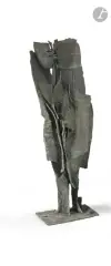 Le Planteur de Fusil III by Olivier Strebelle, 1969, Épreuve en bronze à patine vert de fouille, sold Jul 2026