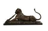 Lioness and Kill by Robert Glen, 1990, bronze, sold Sep 2018