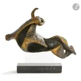 COLLECTION FRANCE CRUÈGE DE FORCEVILLE (FILLE DU BIOGRAPHE DE L’ARTISTE) Le Taureau révulsé, [1962] by Louis Leygue, Épreuve en bronze à patine or nuancé de brun, sold May 2026