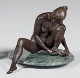 Nu assis by Jacques Coquillay, Épreuve en bronze patiné, sold Dec 2025