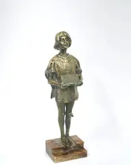 Le page royal by Léon Delagrange, Épreuve en bronze à patine dorée reposant sur une base en marbre figurant deux marches Sig, sold Jun 2026