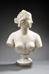 Buste de femme coiffée à l'antique de profil by Antonio Frilli, Marbre blanc sur piédouche reposant sur une base circulaire en marbre veiné Signé et local, sold Jun 2026