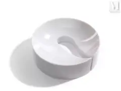 Cylindre C by Márta Pán, 1974, Marbre blanc, sold May 2025