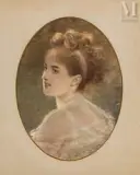 Portrait de jeune femme by Fedor Petrovich Chumakov, Pastel et rehauts d'huile sur papier, sold Oct 2023