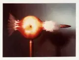Bullet Through Apple by Harold Eugene Edgerton, 1964, Tirage photographique couleur Provenance: Collection de André Lépine, archéologue subaquat, sold Jun 2026