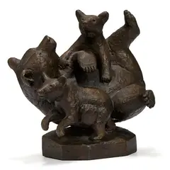 Bjørnene by Skule Waksvik, 1980, Bronse, sold Sep 2026