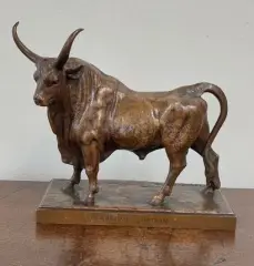 Taureau romain by Auguste Clésinger, Bronze signé, sold Jun 2026