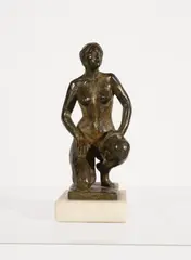 Maxine Kneeling by Richard McDermott Miller, bronze on marble plinth, sold Feb 2020