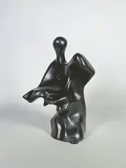 Figure by Francois Cloutier, Epreuve en bronze à patine brun nuancé, sold Apr 2025