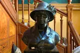 et Richard GUINO (Gérone, 1890 – Antony, 1973) Madame Renoir ou Buste de Madame Renoir by Pierre-Auguste Renoir, 1916, Bronze à patine brun sombre, sold Sep 2026