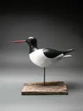 Oyster Catcher Signed and inscribed OYSTER CATCHER/GUY TAPLIN by Guy Taplin, sculpture, sold Dec 2024