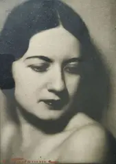 Portrait de femme by Albert Rudomine, Photographie signée en bas à gauche, sold Dec 2025
