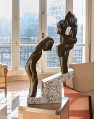 Prosternation by Jean Lambert-Rucki, 1994, Épreuve en bronze à patine brune, laque noire et applications de coquilles d'œuf, sold Apr 2025