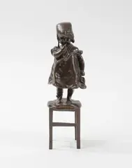 Fillette sur un tabouret by Juan Clara, Épreuve en bronze patiné, sold Mar 2026