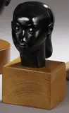 Buste de jeune fille asiatique by Riccardo Scarpa, Bronze à patine brune signé au dos, sur socle, sold Oct 2019