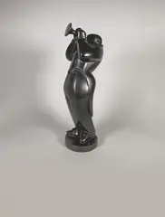 Le trompettiste by Ferdinand Parpan, Epreuve en bronze à patine brun nuancé, sold Nov 2023