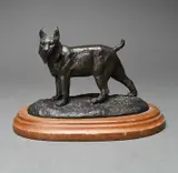 Lynx Signed and numbered J by Josechu Lalanda, Bronze on a wooden base, offered Jun 2024