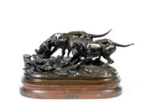 Couple de chiens sur la voie d'un lièvre by Hippolyte Heizler, Bronze à patine brune, fonte ancienne, sold Oct 2022