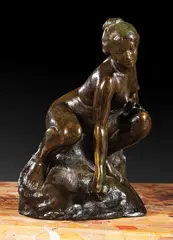 Joueuse de boules Modèle créé vers 1894 by Félix Soulès, Bronze à patine brun vert, sold Mar 2024