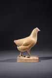 Poule Modèle datant de 1912 repris en 1917 by François Pompon, Plâtre surmoulage à couture apparente patiné sur terrasse En parfait état, sold Oct 2025