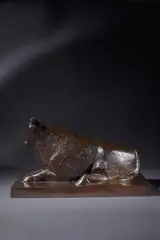 Bœuf couché by Joseph Csaky, Epreuve en bronze à patine brune, sold Oct 2025