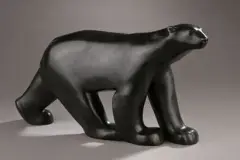 Ours blanc, version E (patte postérieure droite coupée par l'antérieure) by François Pompon, Bronze à patine brune Fonte ca, sold Nov 2024