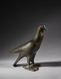 Pigeon Nicolas Modèle créé vers 1926-1927 ; édition par C. Valsuani à partir de 1927 by François Pompon, Épreuve en bronze à patine noire, sold Nov 2024
