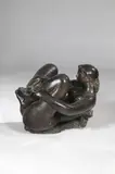 Nu allongé sur le dos,avec les mains sur les chevilles by Antoniucci Voltigera Volti, Bronze à patine brun foncé Cire perdue de CAPELLI, sold Dec 2014